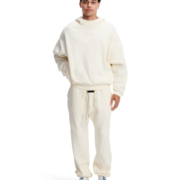 Fear of God Essentials Cloud Dancer Hoodie Kith Size Large New with Tags - Picture 13 of 14